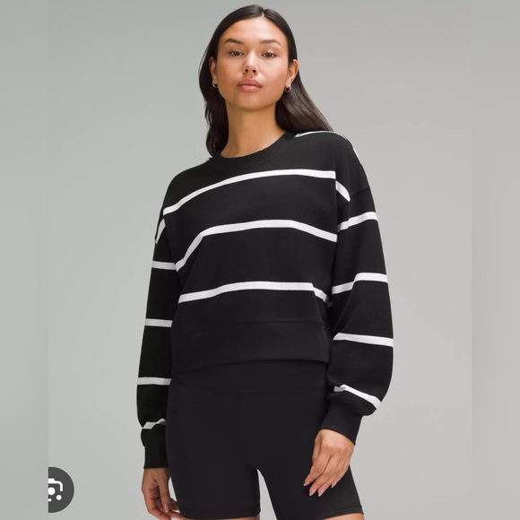 TAKE 50% OFF! Lululemon Perfectly Oversized Cropped Crew NWT! - Picture 7 of 14